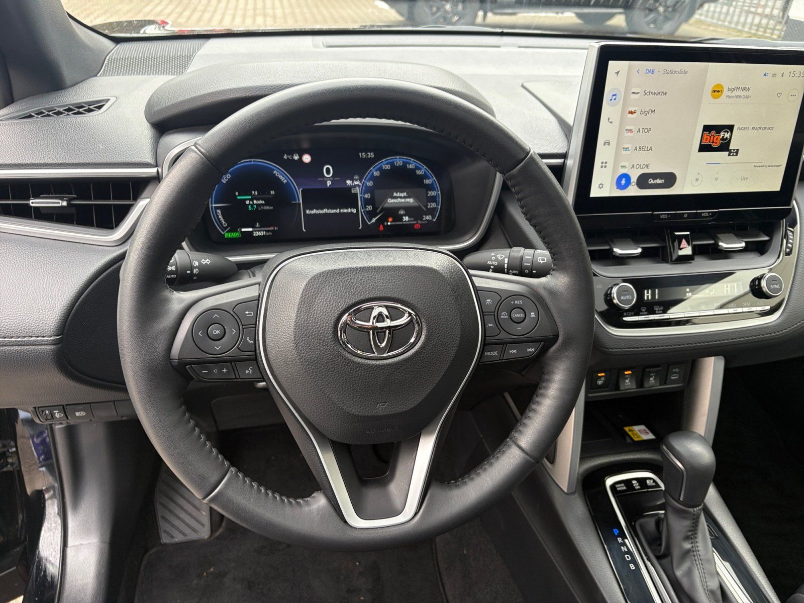 Toyota Corolla Cross 2.0 Team D 4x2 Panorama Navi