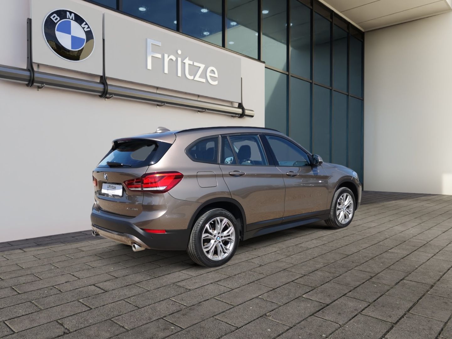 BMW X1 xDrive 20i Advantage - Samsaru's Car Outlet