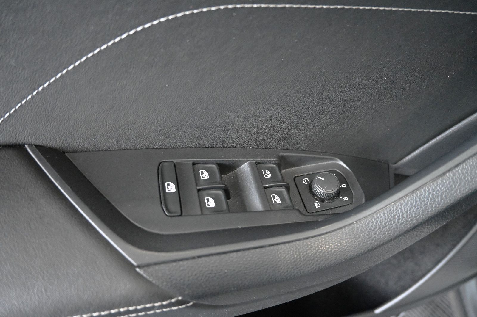 Skoda Kodiaq 2.0 TSI L&K 4M LED Navi Virtual 7-Sitzer