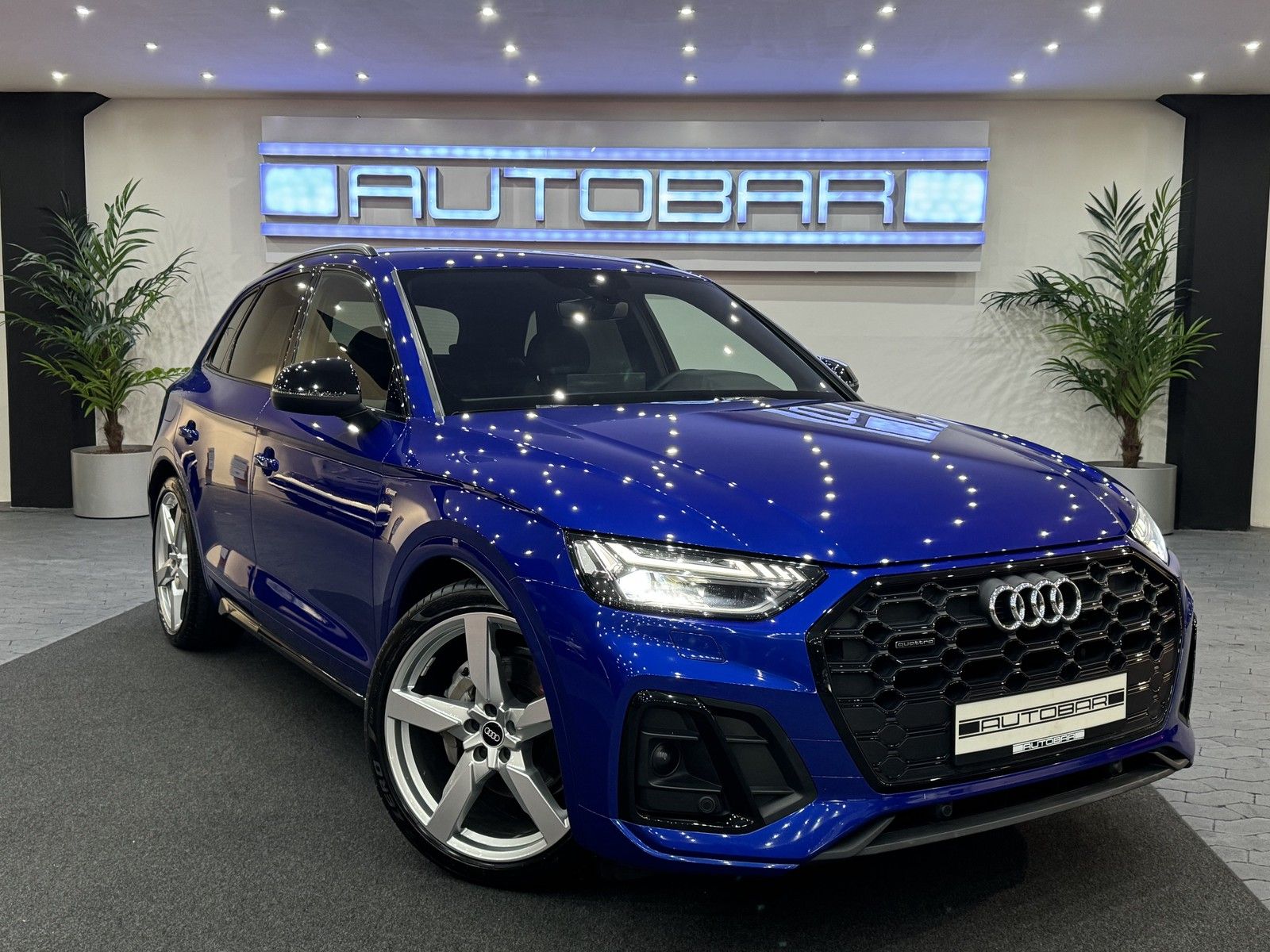 Audi Q5 40 TDI quattro S line - Samsaru's Car Outlet