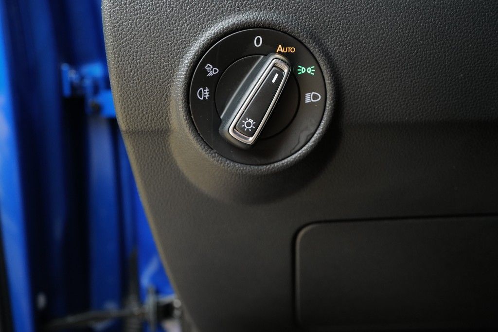 Volkswagen T-Roc 1.5TSI DSG Style - Samsaru's Car Outlet