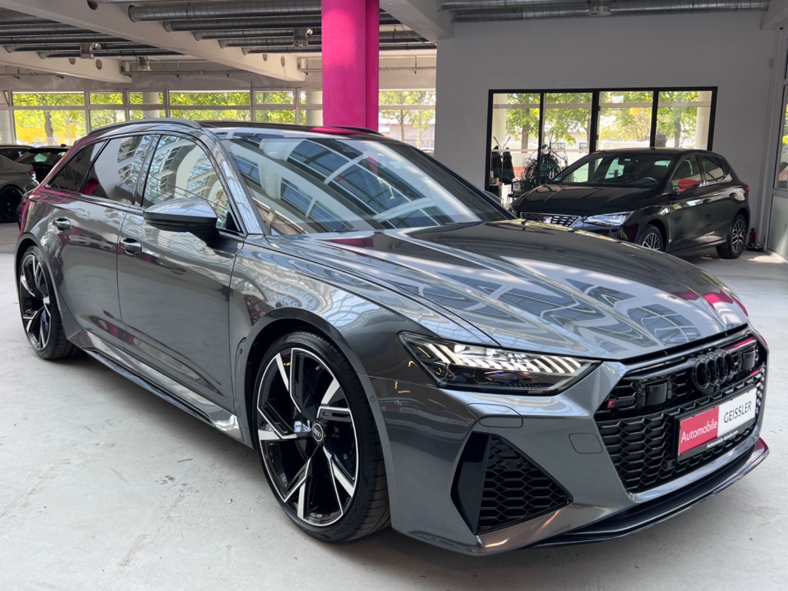 Audi RS6 4.0 TFSI  DynamikPlus+305kmh+Panoramad.+HUD
