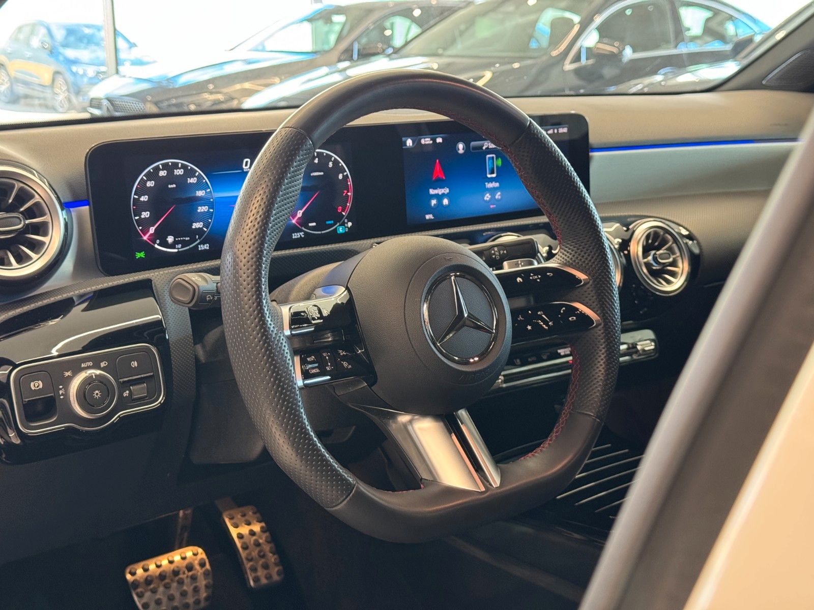 Mercedes-Benz A 200 AMG Line - Samsaru's Car Outlet