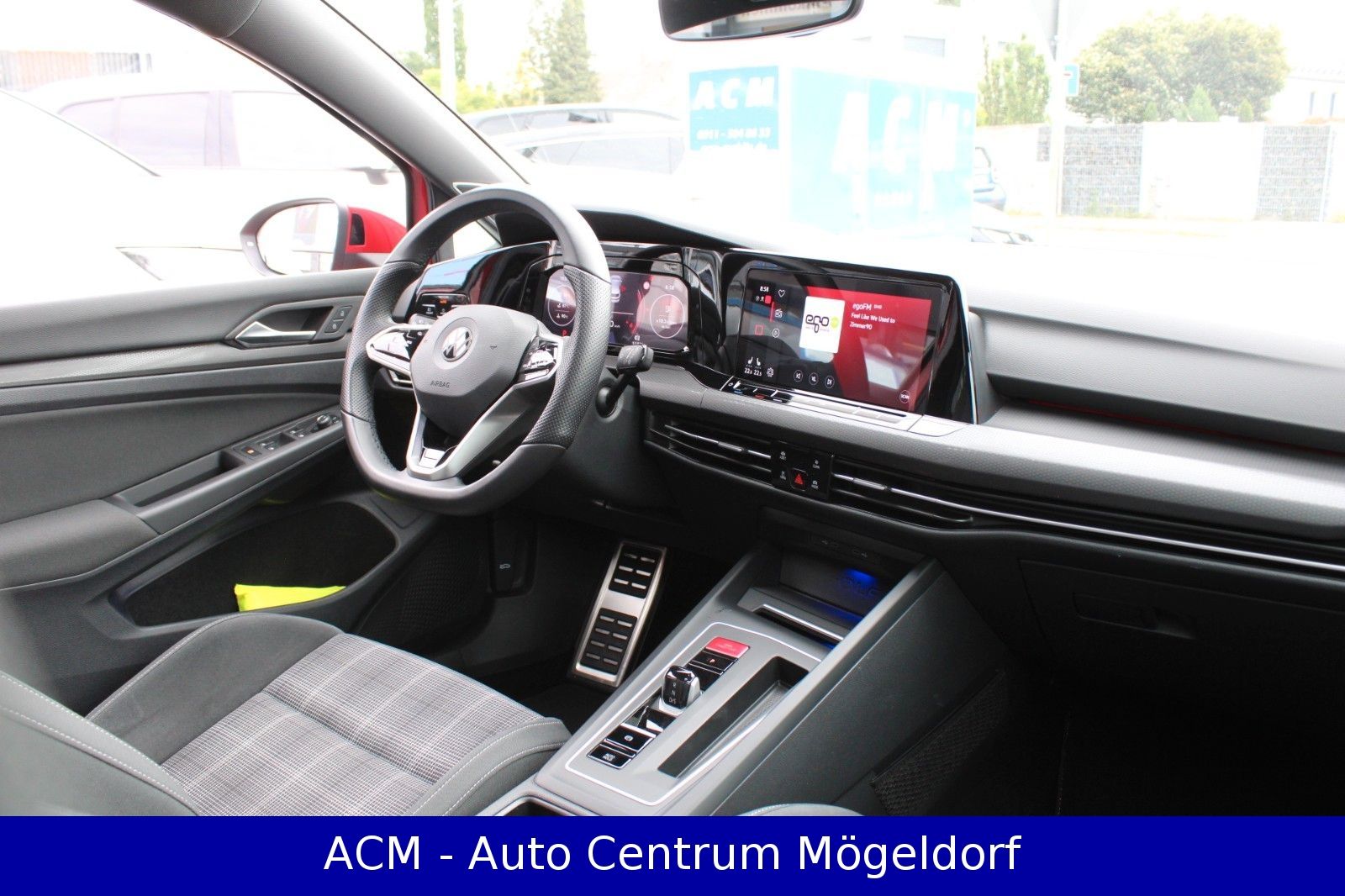 Volkswagen Golf VIII 2.0 GTD - Samsaru's Car Outlet