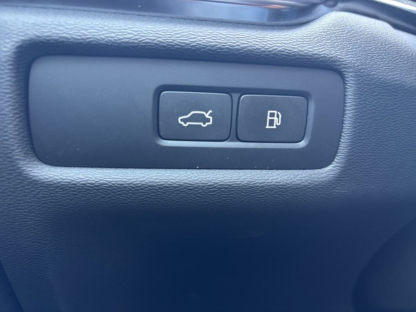 Volvo V60 Recharge T8 Kombi Plus Bright Plug-In Hybrid