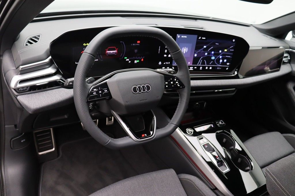 Audi A5 Avant e-hybrid quattro 299PS S line LED Navi