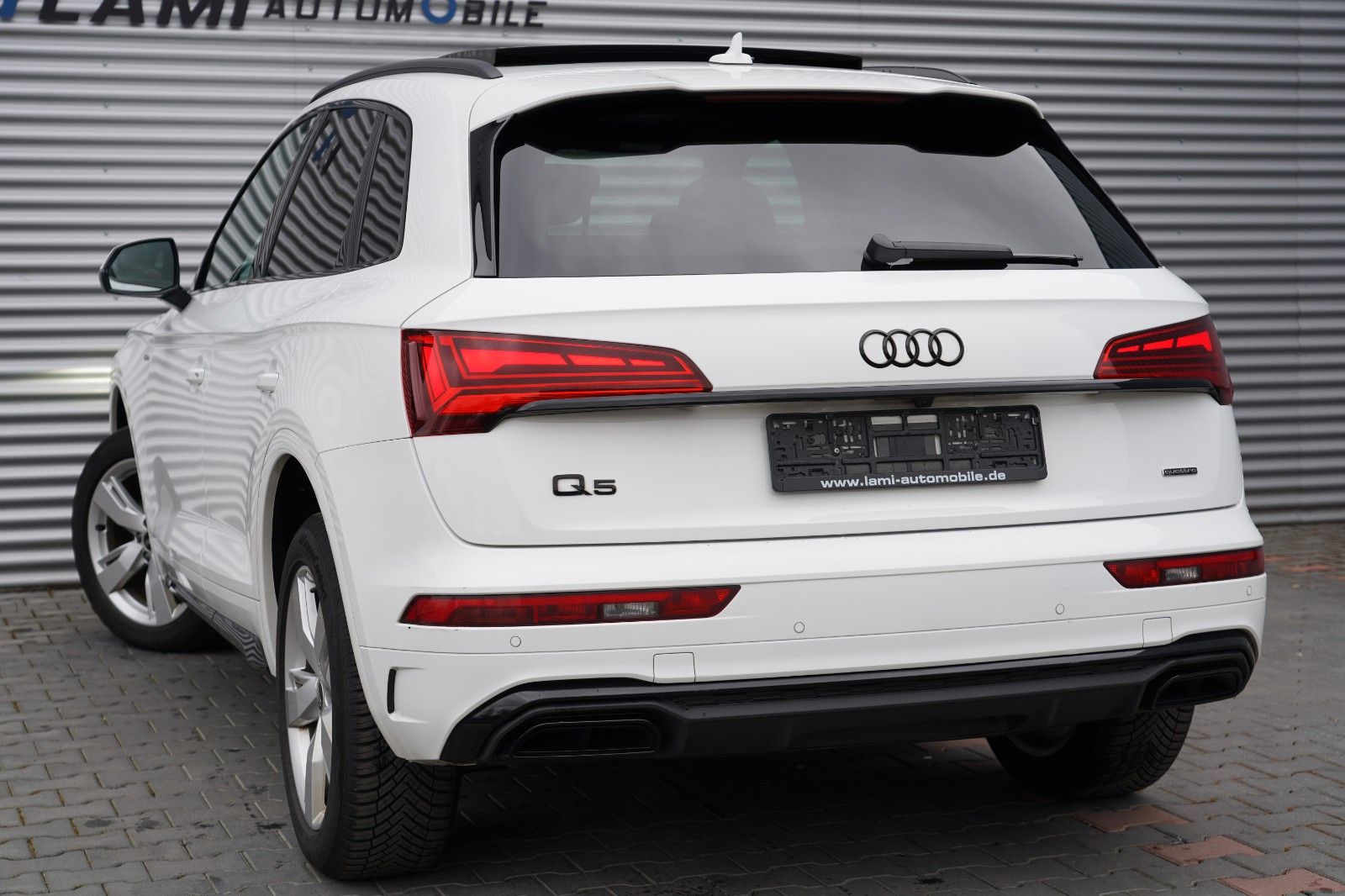 Audi Q5 40 TDI quattro S line PANO NAPPA HUD AHK KEY