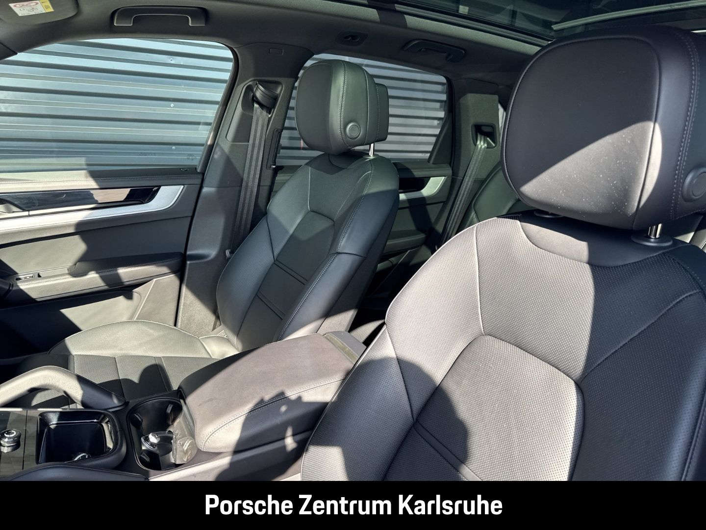 Porsche Cayenne E-Hybrid BOSE Luftfederung InnoDrive LED