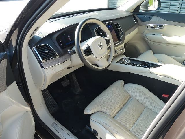 Volvo XC90 Ultimate Bright AWD - Samsaru's Car Outlet