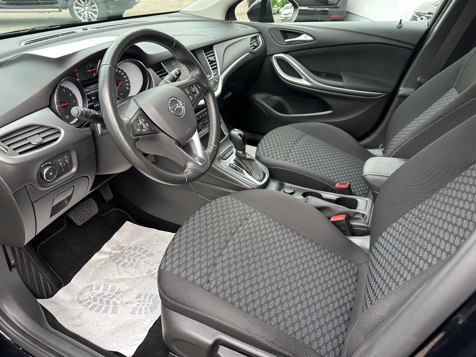 Opel Astra K 1.4 Turbo Sports Tourer Edition - Samsaru's Car Outlet