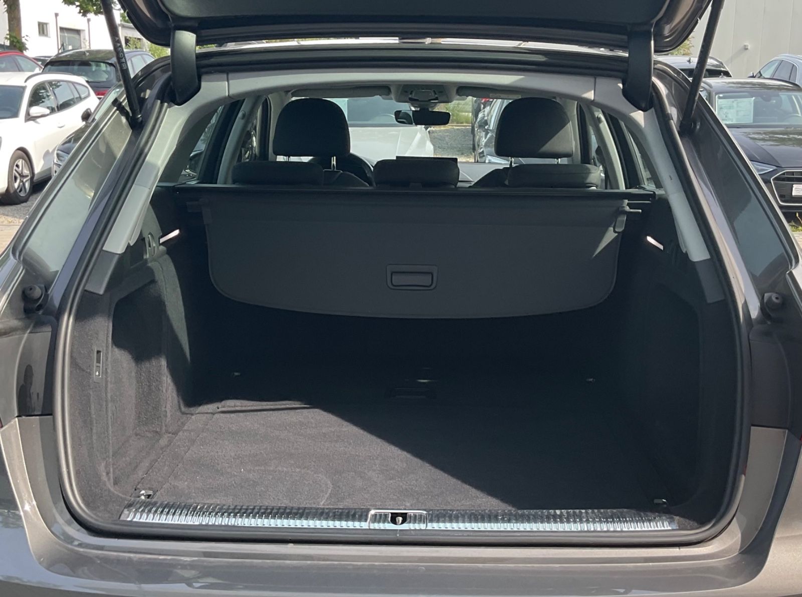 Audi A4 Allroad quattro 50 TDI AHK LED Navi ViCo 18°