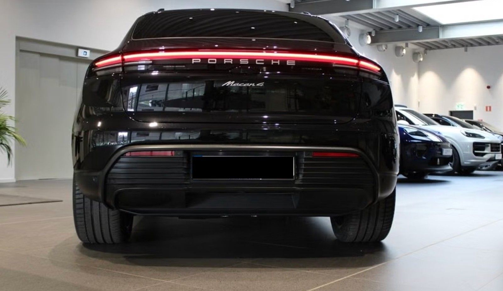 Porsche Macan Electric BOSE*AHK*L-HEIZBAR