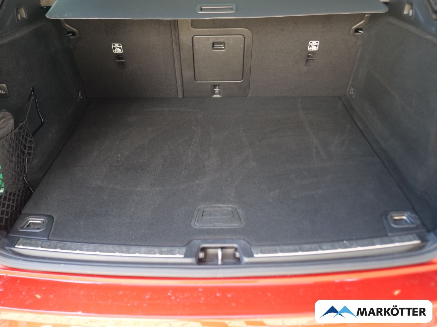 Volvo XC60 B5 AWD Plus Dark AHK/PANO/BLIS/360CAM/