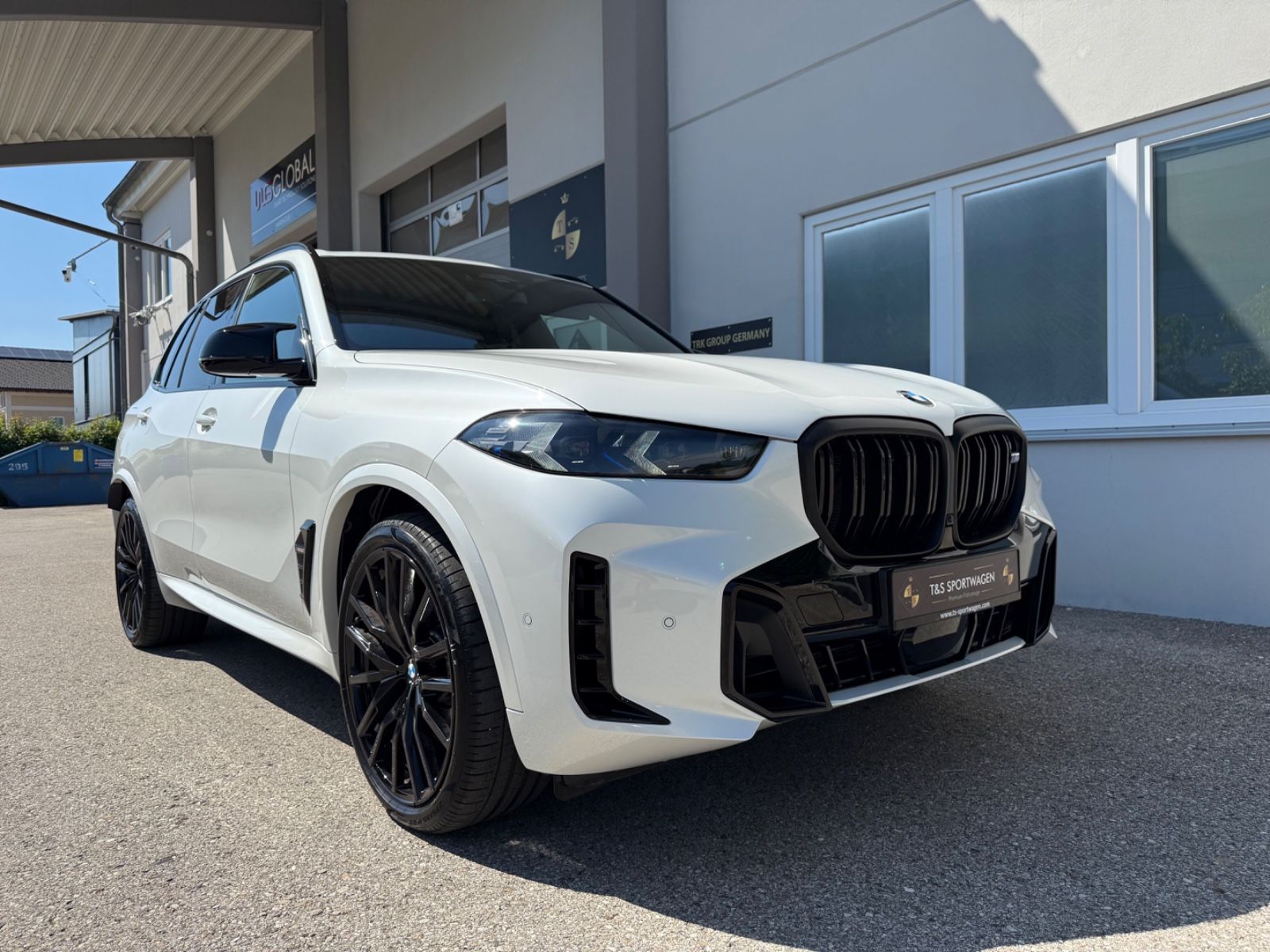 BMW X5 M60 i xDrive*B&W*Sky Lounge*22 Zoll*