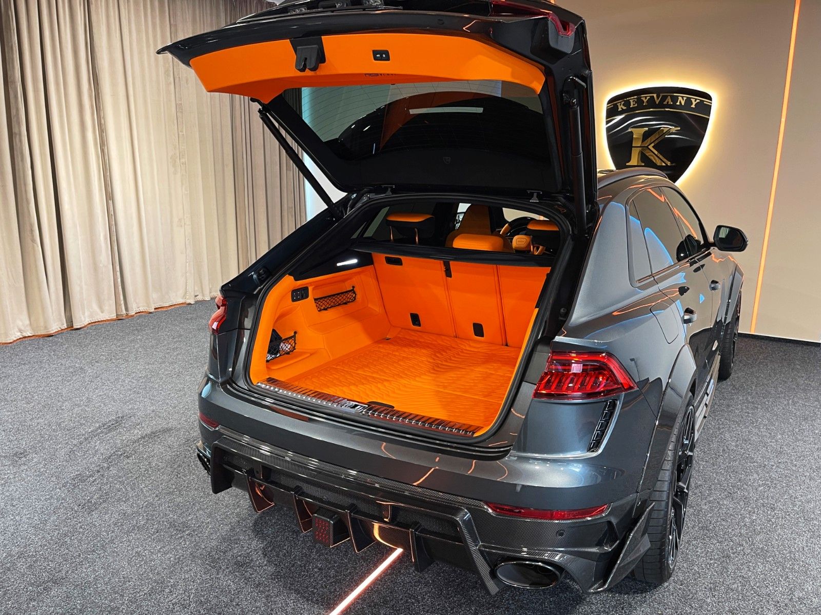 Audi RSQ8 KEYVANY CARBON/KERAMK/B&O/STAN.HZ/DYNMK.PLS