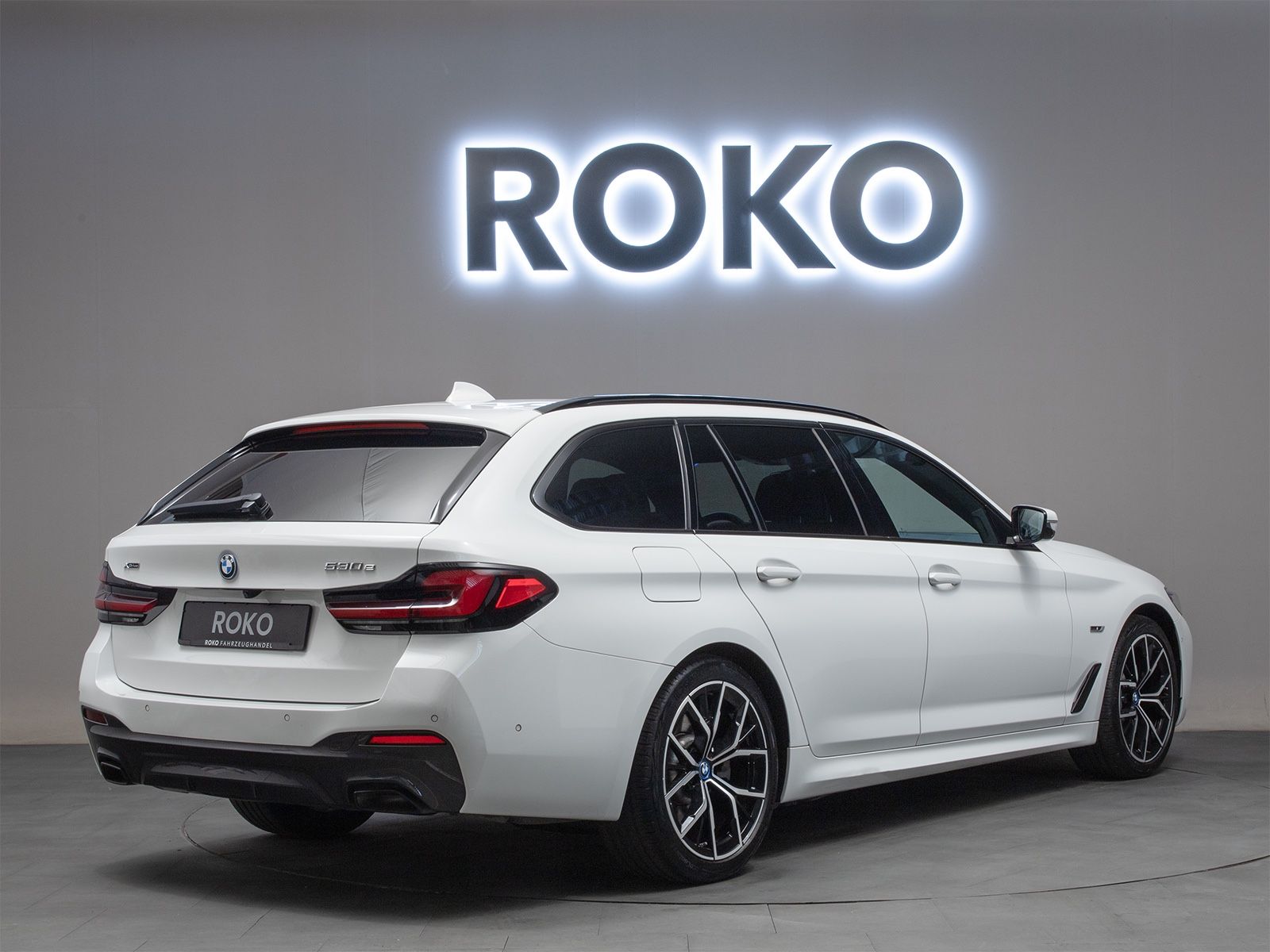 BMW 530e xD M-Sport 360°LenkHz.HuD Sitzlüft.PANO