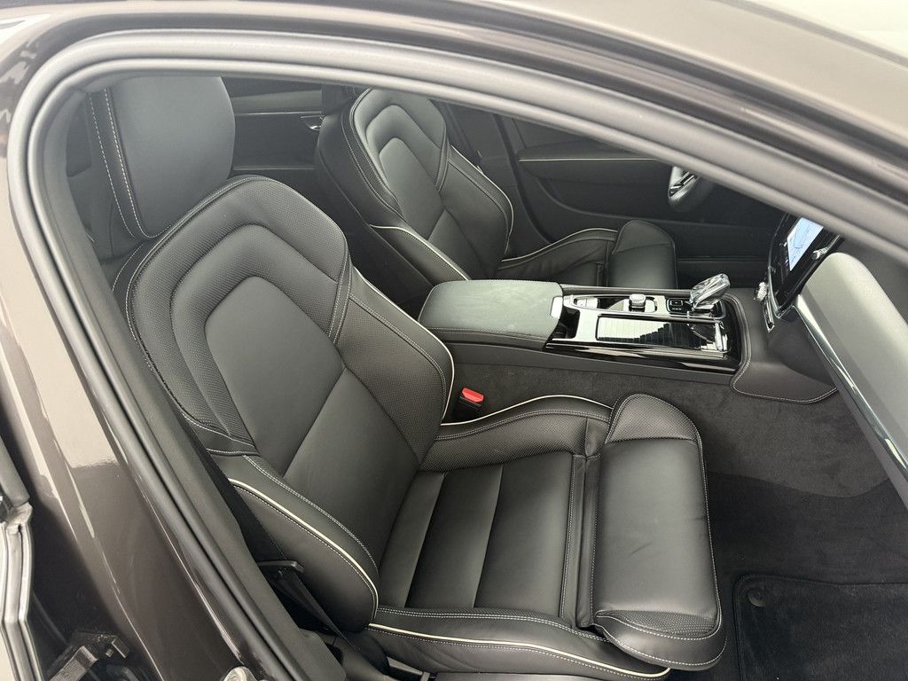 Volvo S90 T8 Plus Dark Plug-In Hybrid AWD