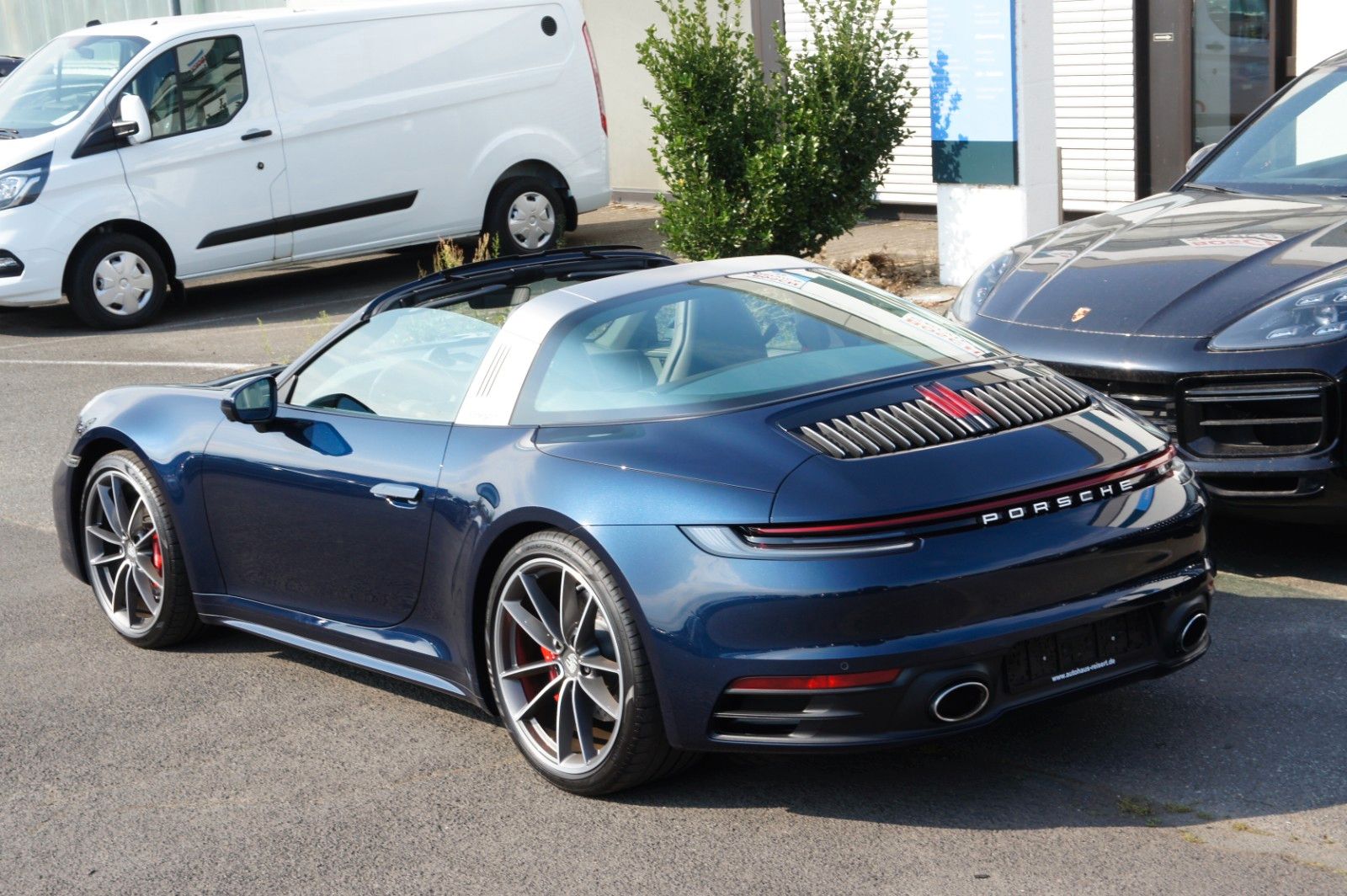 Porsche 992 Targa 4S *PDLS+*CHRONO*BOSE*360*21Z*SP.ABGAS