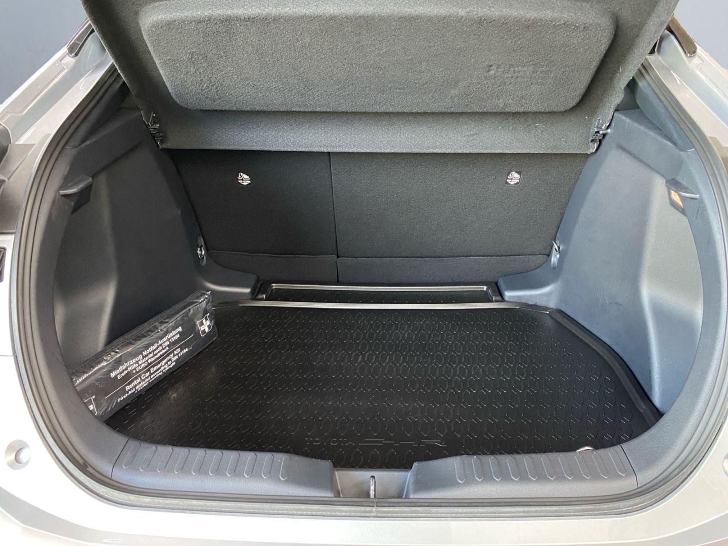 Toyota C-HR 1.8 Hybrid Teamplayer *LED*ACC*CAM*el Heck*