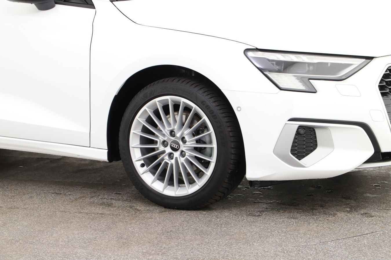 Audi A3 Sportback 40 TFSI e S tronic Advanced LED Kam