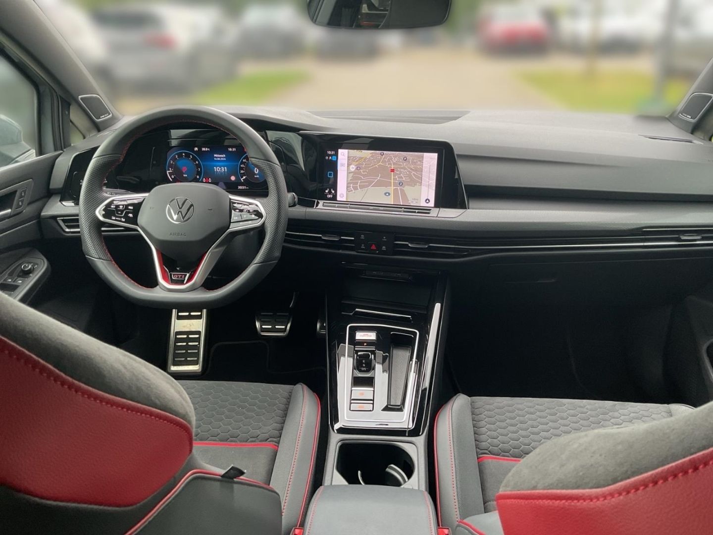 Volkswagen Golf 8 VIII Clubsport 2.0 TSI - Samsaru's Car Outlet