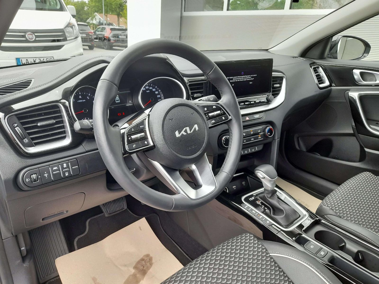 Kia XCeed Vision - Samsaru's Car Outlet