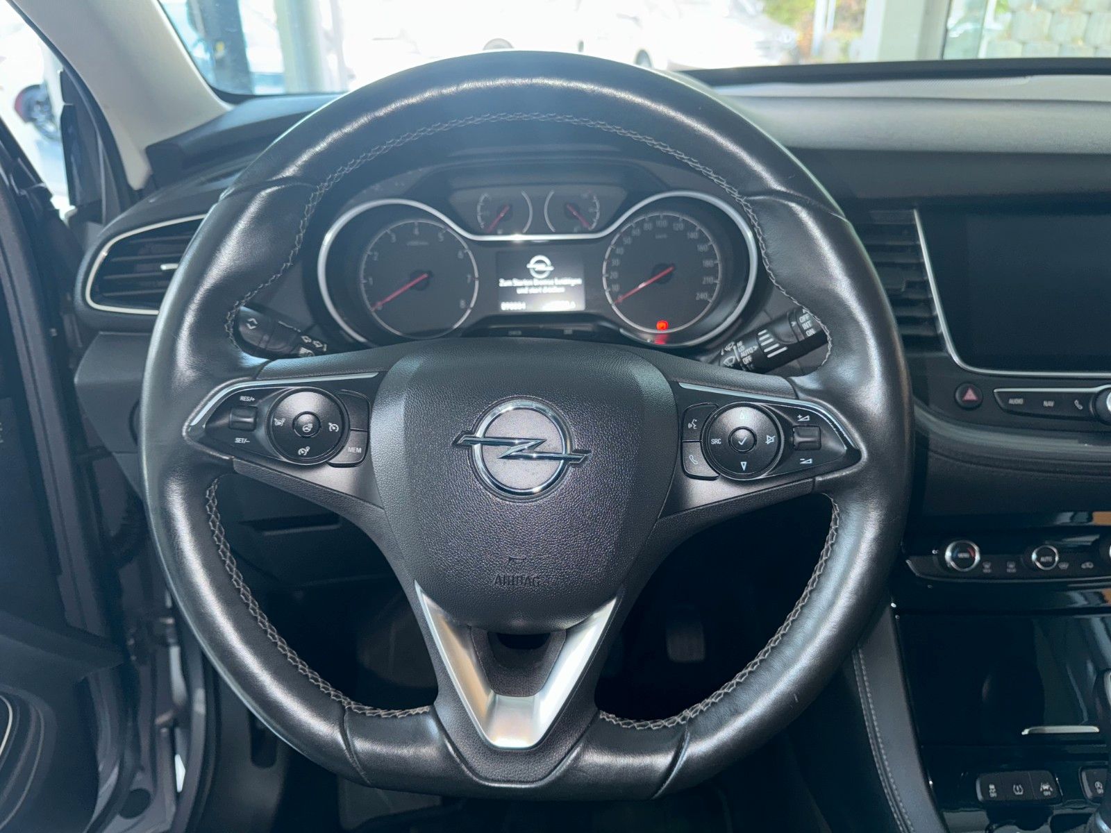 Opel Grandland X Innovation - Samsaru's Car Outlet