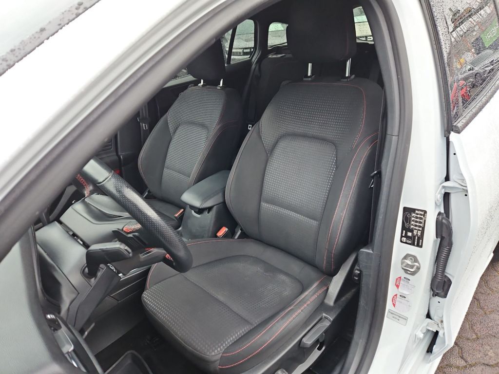 Ford Focus Turnier 1.0 EcoBoost Aut. ST-LINE - Samsaru's Car Outlet