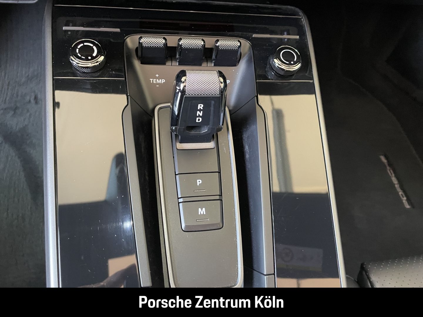 Porsche 992 911 Carrera 4S Cabriolet BOSE Sportabgas LED
