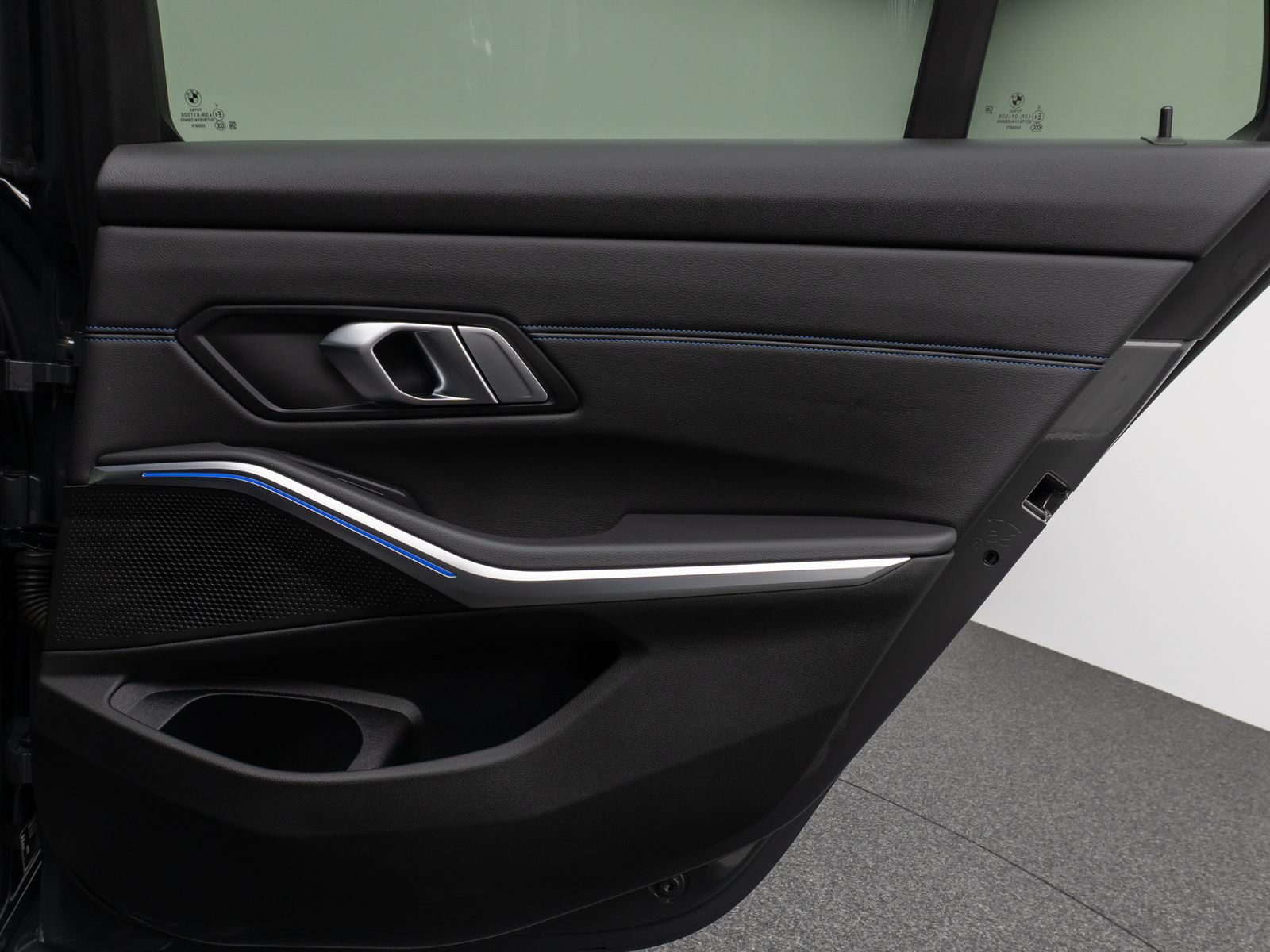 BMW 330i M Sport - Samsaru's Car Outlet