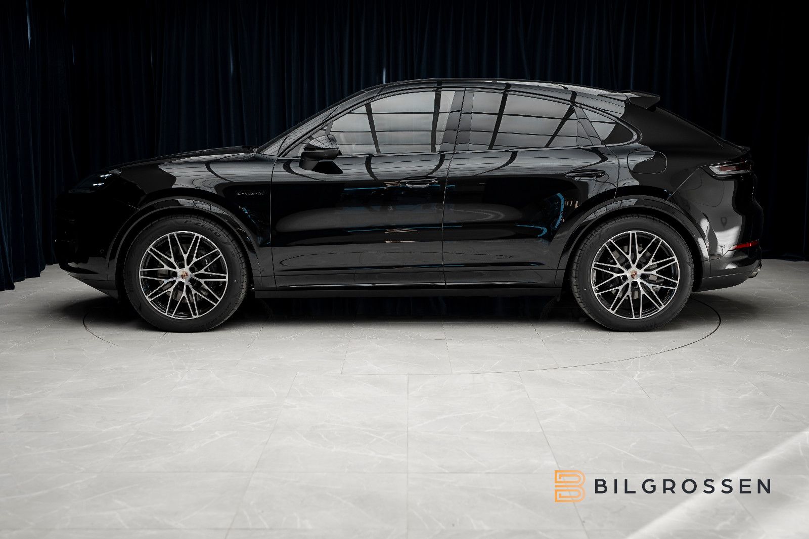 Porsche Cayenne Coupe E-Hybrid BOSE Sport Exhuast P-Disp