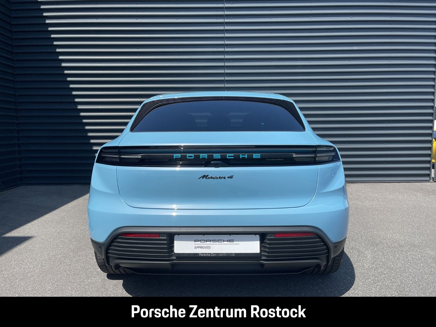 Porsche Macan 4 BOSE Rückfahrkamera Abstandstempomat LED