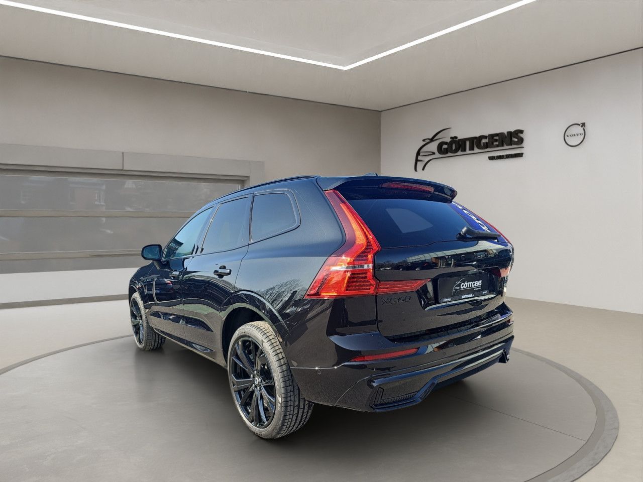 Volvo XC60 B5 AWD Black Edition PLUS LUFT 360° PANO
