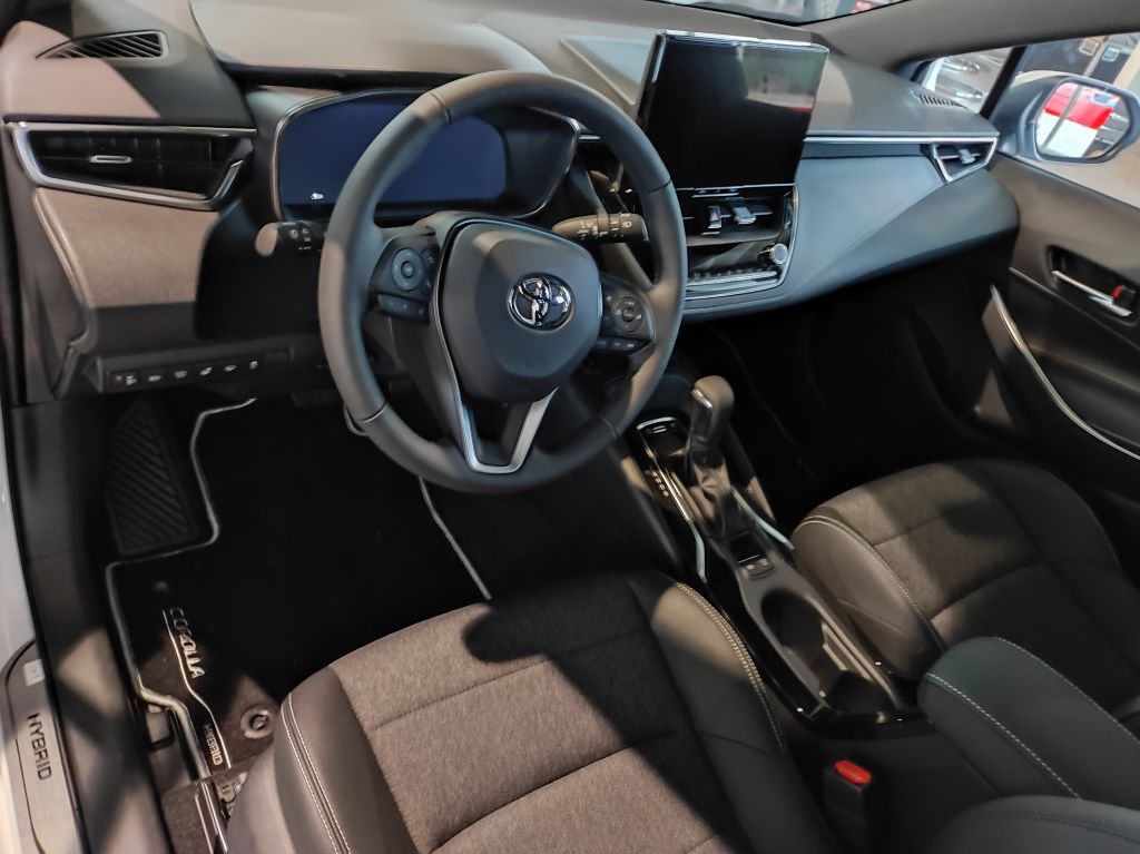 Toyota Corolla 1.8 Hybrid Touring Sports - Samsaru's Car Outlet
