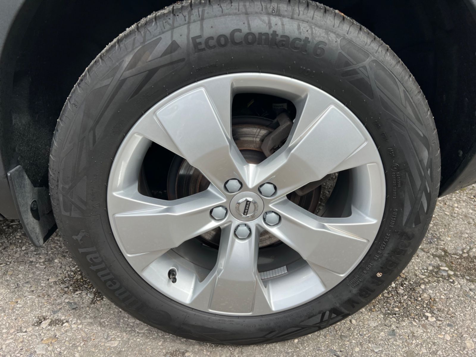 Volvo XC40 T3 Momentum Pro - Samsaru's Car Outlet