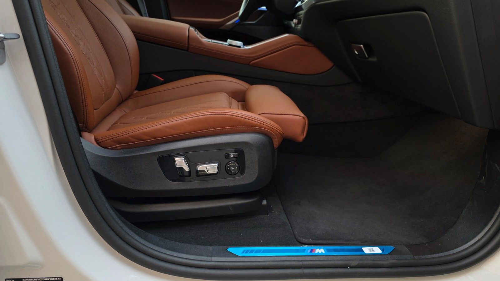 BMW X6 30d M - Samsaru's Car Outlet