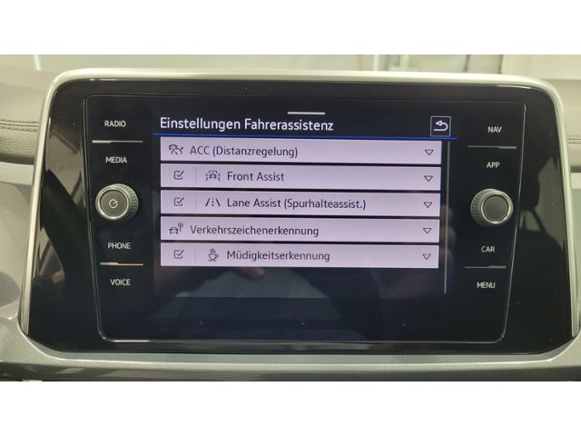 Volkswagen T-Roc 1.5 TSI Style DSG - Samsaru's Car Outlet