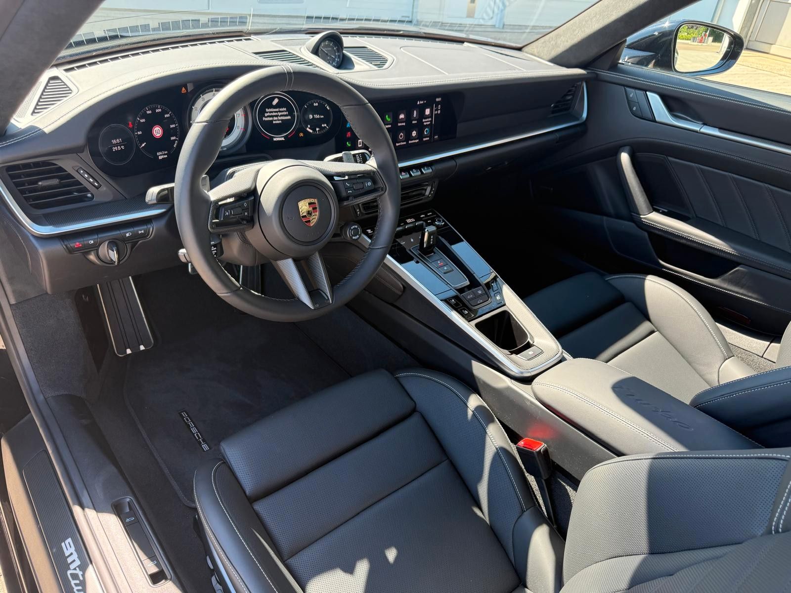Porsche 911 Turbo schwarz/schwarz//