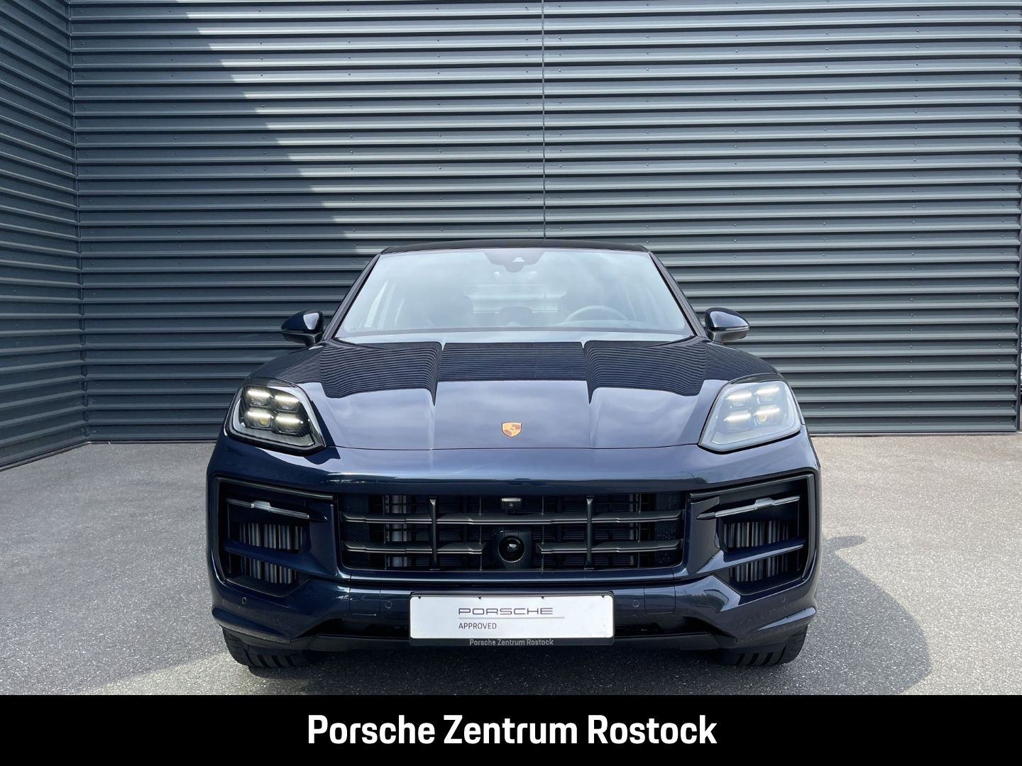Porsche Cayenne E-Hybrid Coupe Panorama Surround-View