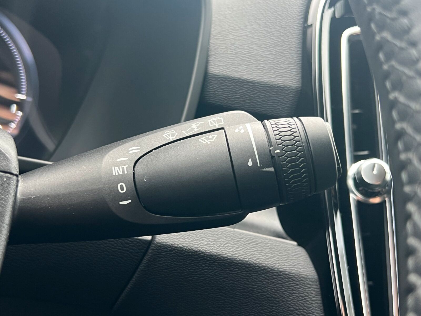 Volvo XC40 T4 Ultimate Dark AHK|PANO|CONNECT|LED|