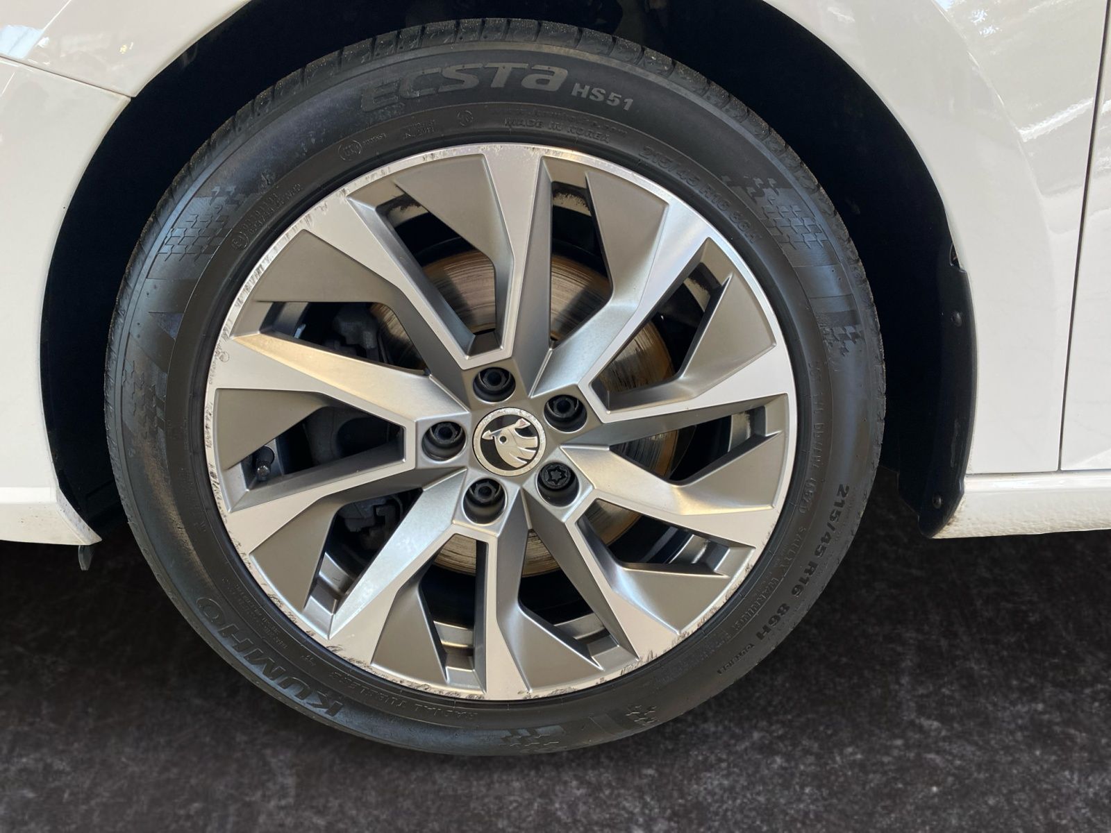 Skoda Fabia Combi 1.0 TSI DSG - Samsaru's Car Outlet