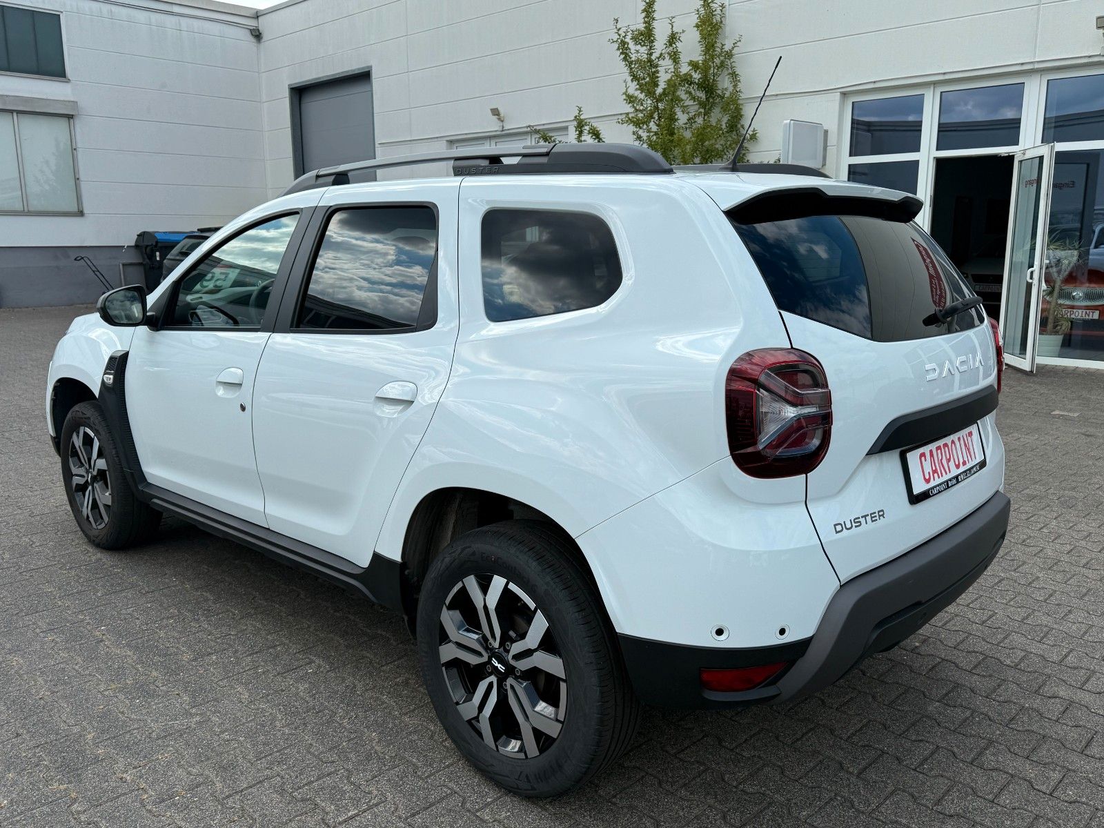 Dacia Duster II - Samsaru's Car Outlet