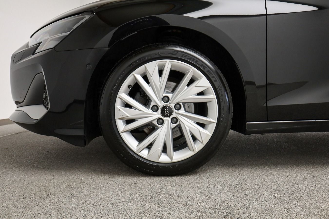 Audi A3 Sportback 35 TDI advanced - Samsaru's Car Outlet