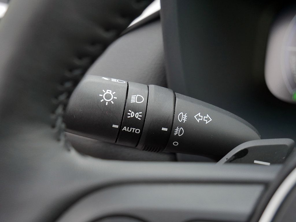 Toyota RAV 4 2.5 Hybrid 4x2 Style KAMERA NAVI ACC LED