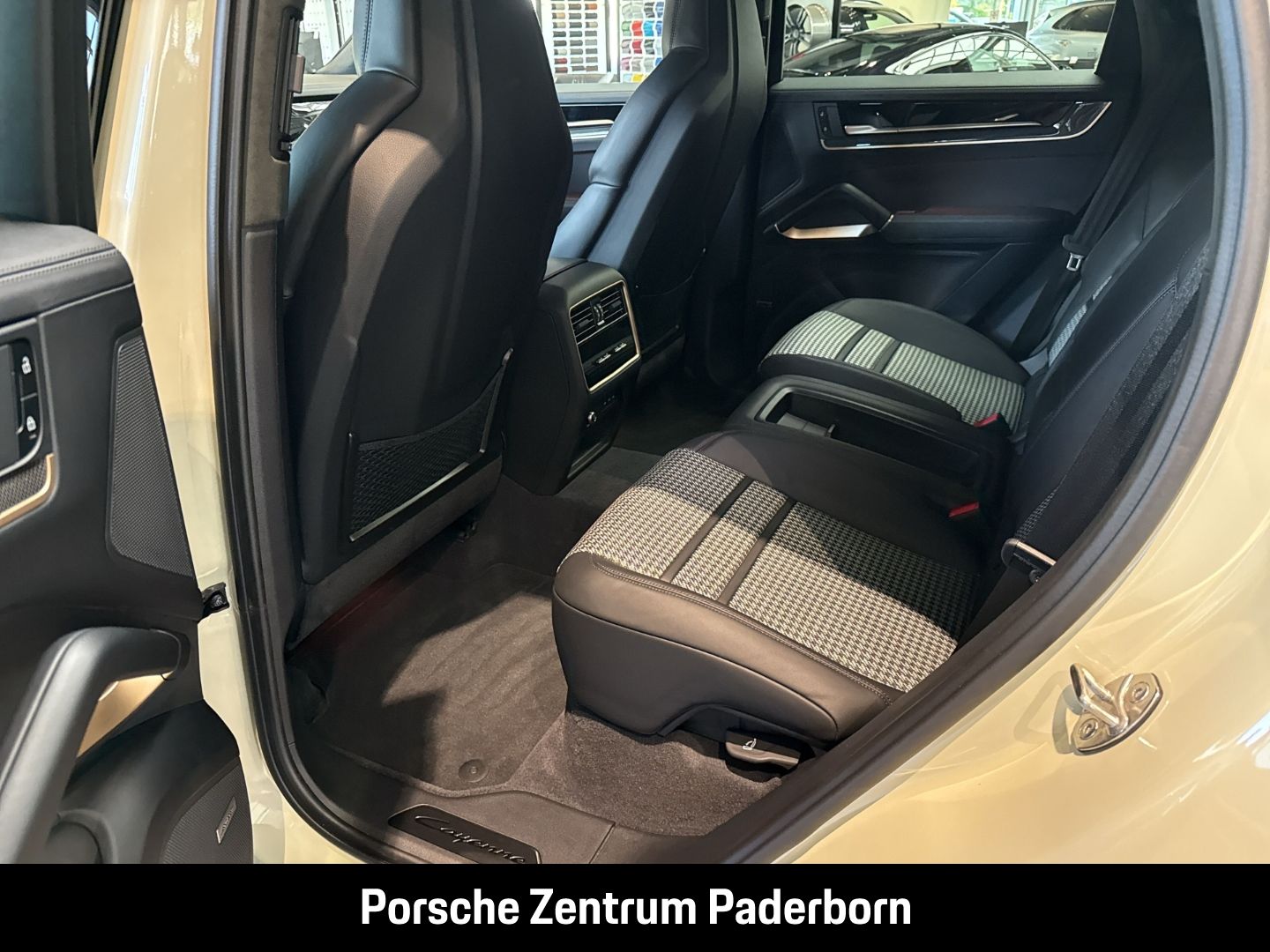 Porsche Cayenne GTS Coupe PTS Leichtbau-Carbon-Paket