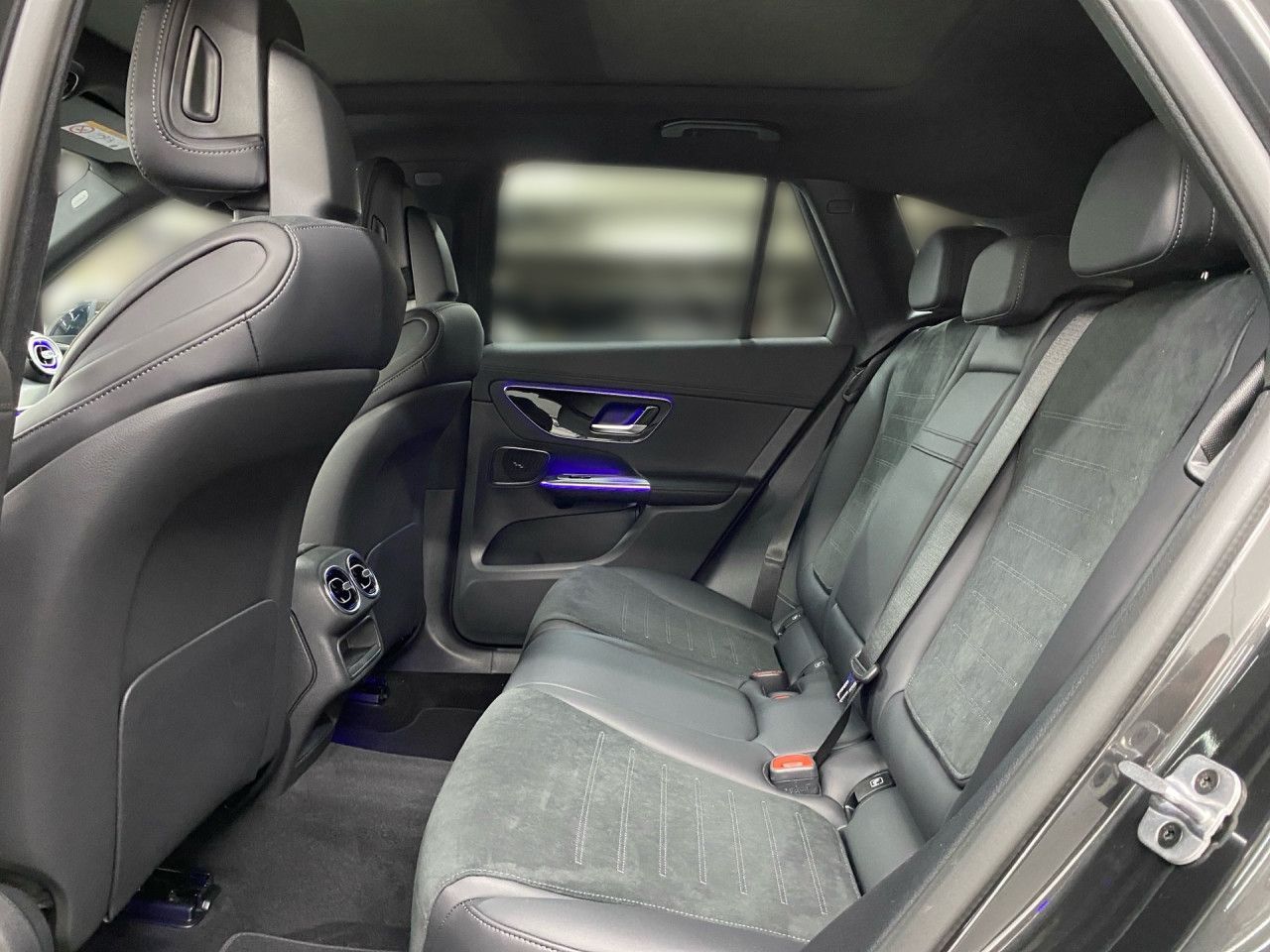 Mercedes-Benz GLC 300 d 4Matic AMG+AHK+PANO+HANDS-FREE+360°