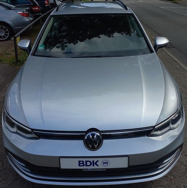 Volkswagen Golf VIII 2.0 TDi Life - Samsaru's Car Outlet