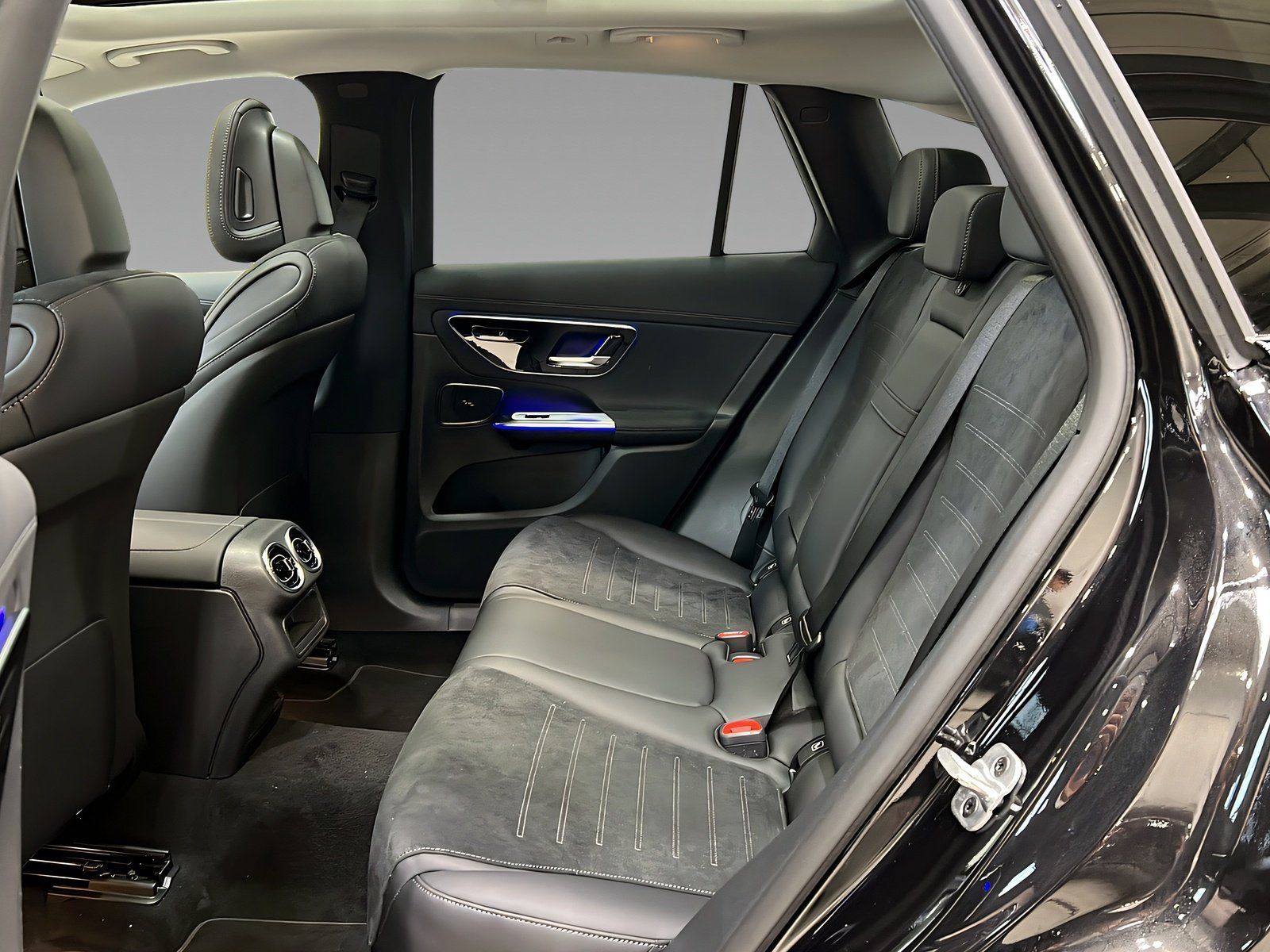 Mercedes-Benz GLC 200 4M AMG+LED+NIGHT+Pano+TotW+AHK+360°