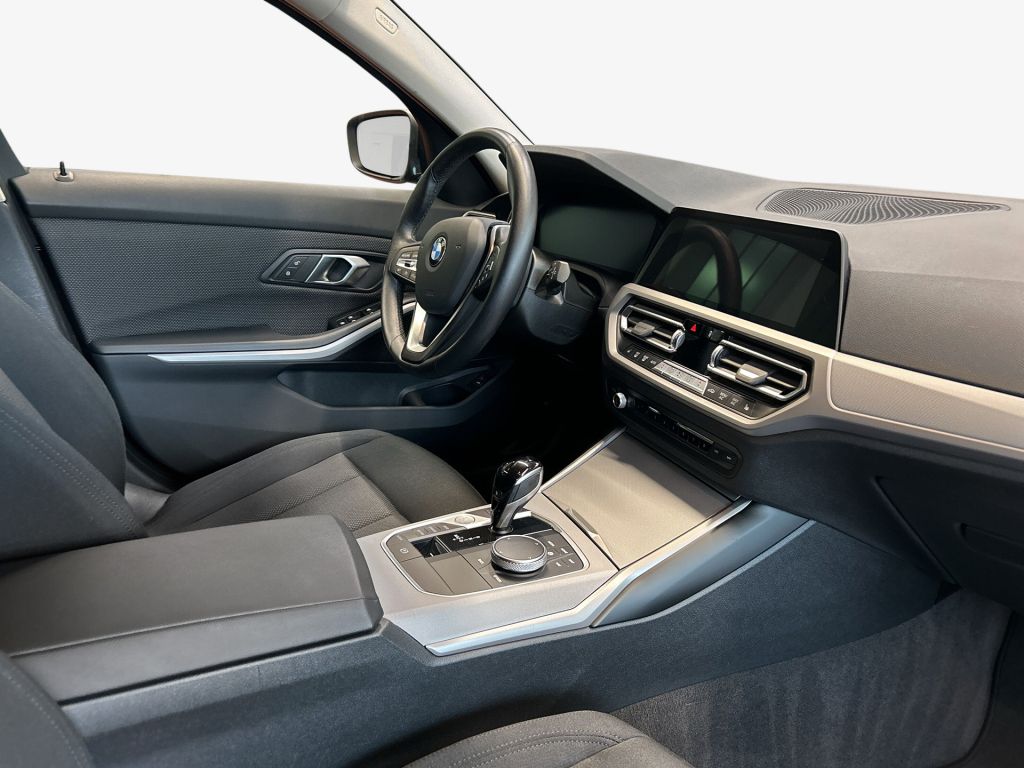 BMW 320d Touring Aut. Advantage - Samsaru's Car Outlet