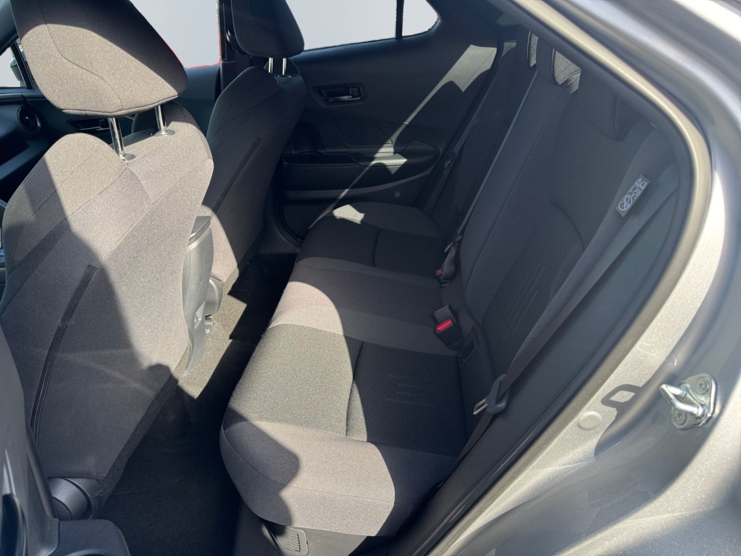 Toyota C-HR 1.8 Hybrid Team D *Technik-Paket*Kamera*SHZ